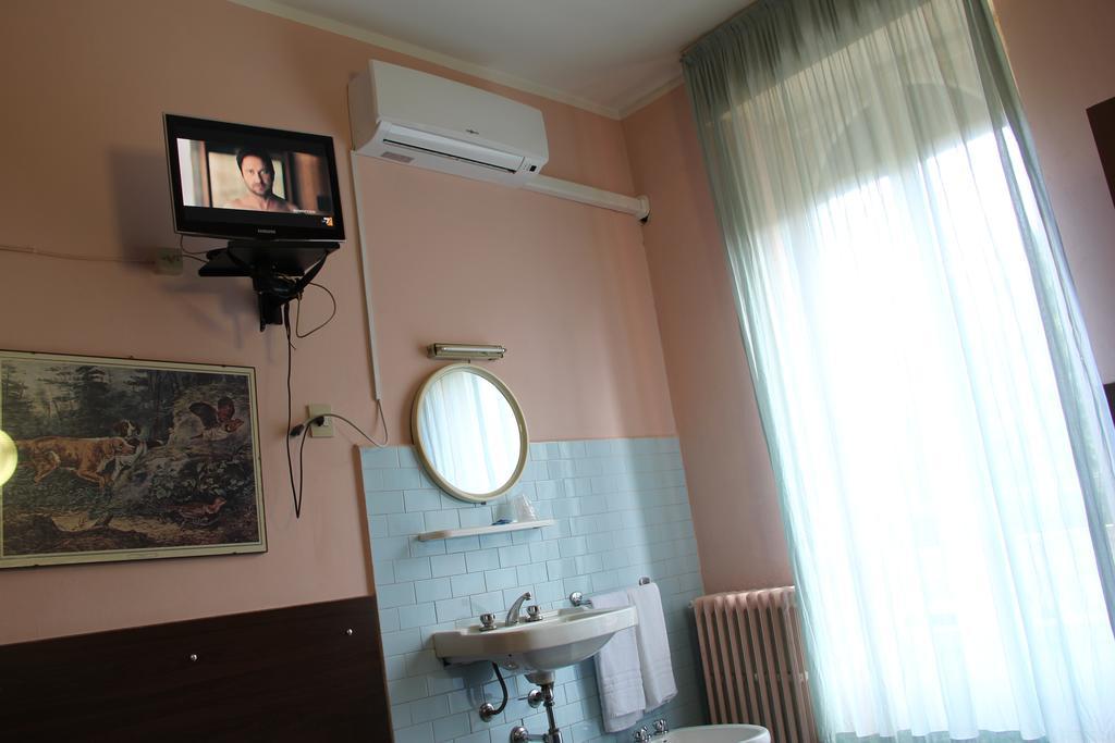Hotel Rallye Milánó Kültér fotó