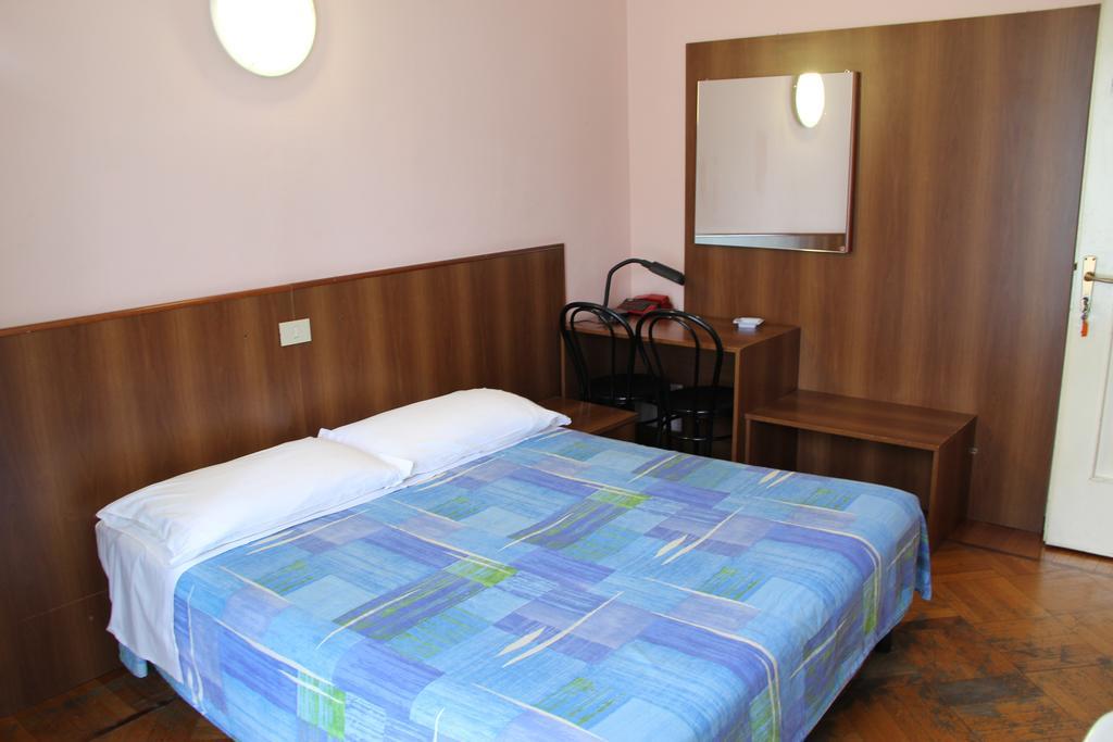 Hotel Rallye Milánó Kültér fotó
