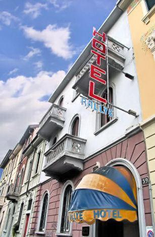 Hotel Rallye Milánó Kültér fotó